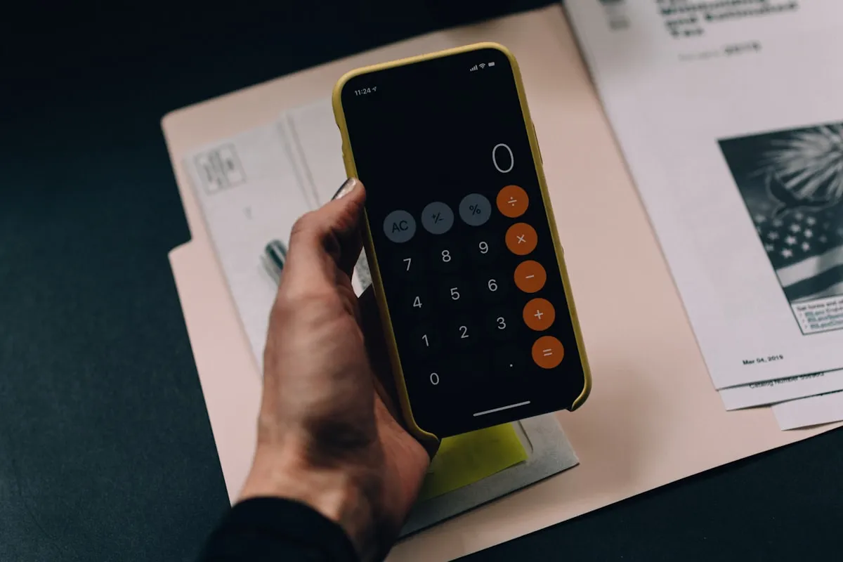 How Great Is the TI-84 Calculator As a Cellular Console?Reviewed by Ryan Cole - Mobile Phones Editor