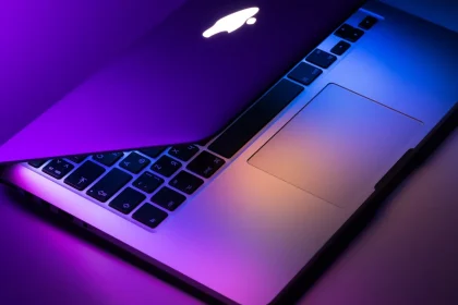 15-inch Laptop computer Reviews – Apple MacBook Pro MC118LL/A 15.4-inch Notebook