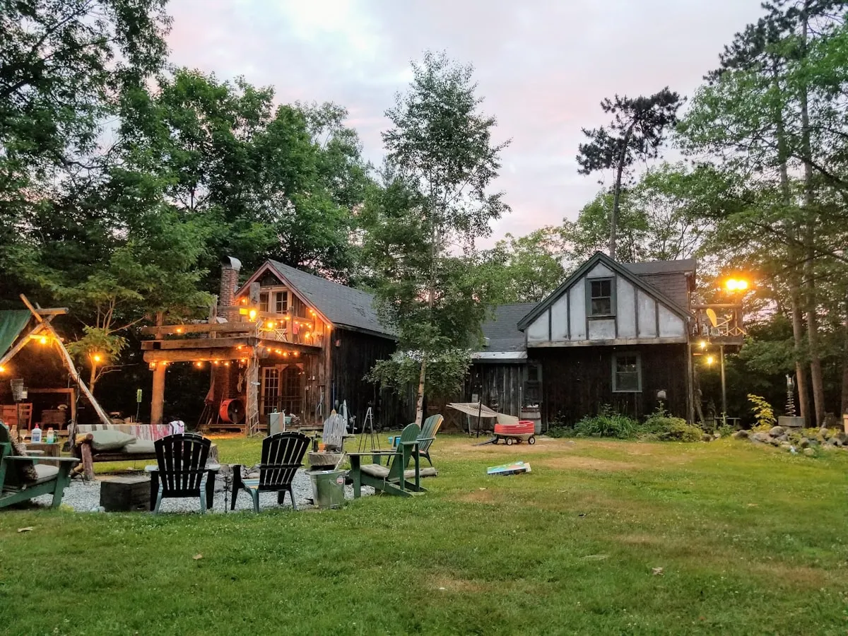 5 Examples Of Landscaping Ideas For A Beautiful Backyard GardenReviewed by Ben Lawson - Practical Garden Tips Editor 5 Examples Of Landscaping Ideas For A Beautiful Backyard GardenReviewed by Ben Lawson - Practical Garden Tips Editor