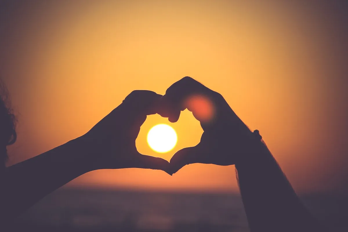 8 Essentials for Staying in LoveReviewed by Megan Foster - Evidence-Based Wellness Editor