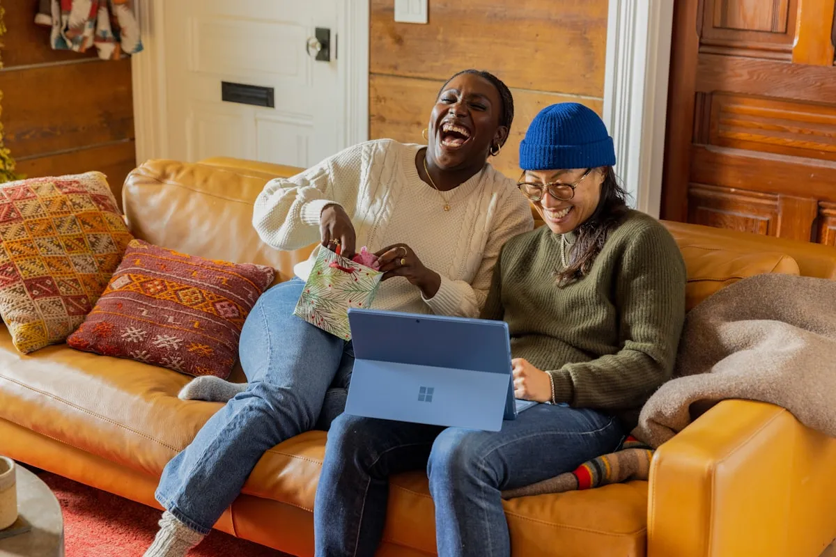 A Look at the Science of Happiness MOOCReviewed by Amanda Collins - Health Content Reviewer A Look at the Science of Happiness MOOCReviewed by Amanda Collins - Health Content Reviewer