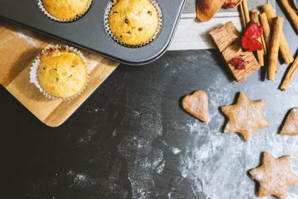 ALMOND FLOUR BANANA MUFFINS | effortless healthier recipe