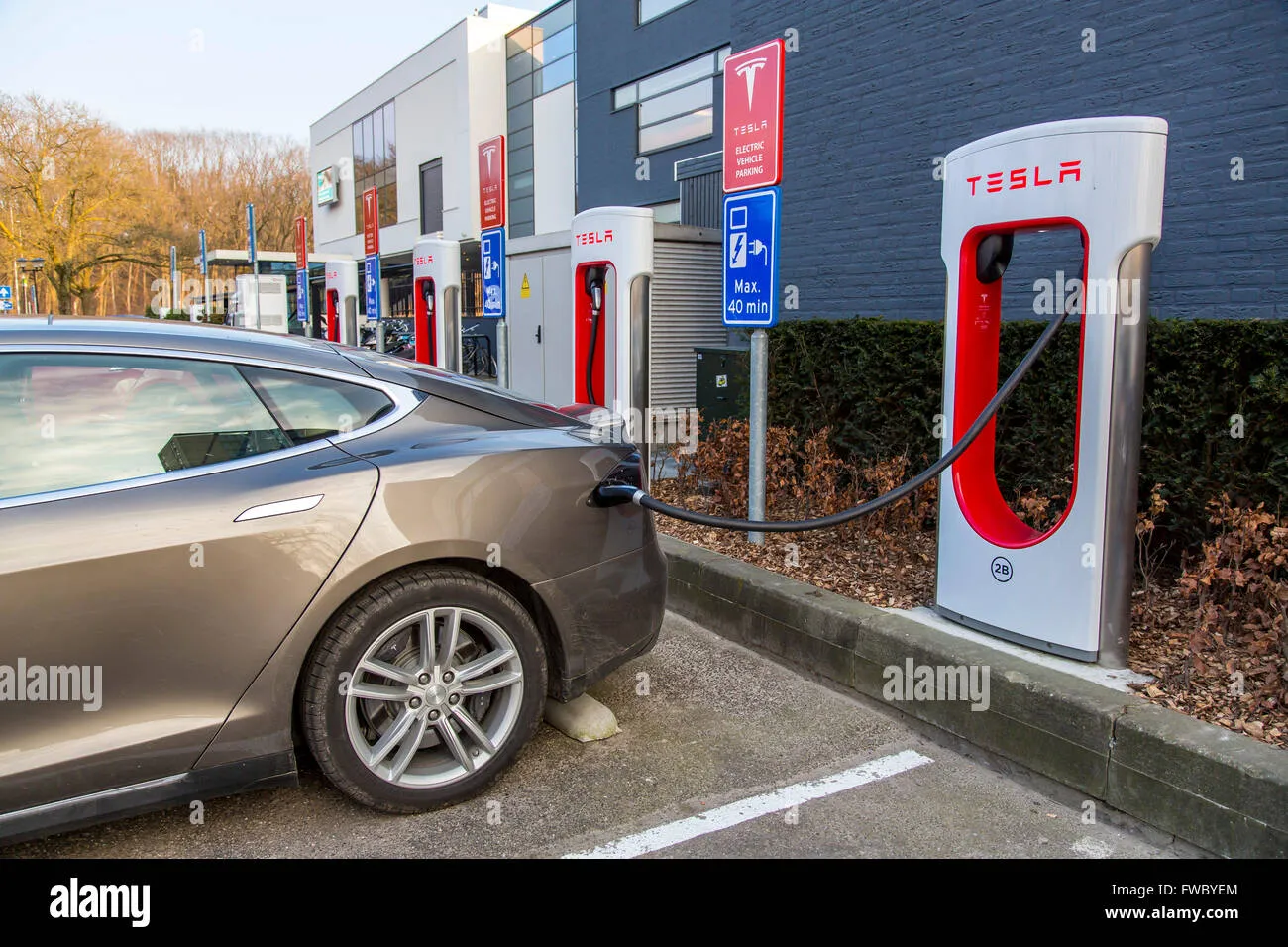 Creating A New Hangout With An Electric-Motor vehicle Charging StationReviewed by Noah Bennett - AI Clarity Reviewer Creating A New Hangout With An Electric-Motor vehicle Charging StationReviewed by Noah Bennett - AI Clarity Reviewer