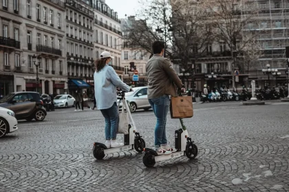 Electric Scooters – Charming Riders!