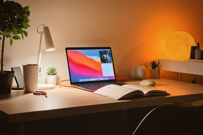 Install This Update to Keep Your MacBook Battery From Dying Overnight
