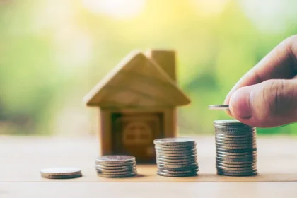 It’s still not too late. Refinance today. Calculate your rate.