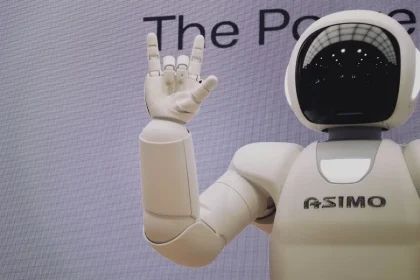 The Definition of Robotics and the Use of Technology in Robotics