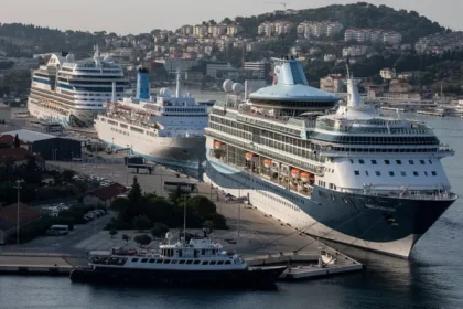 These floating architectural designs are our best bet to survive the rising sea level crises