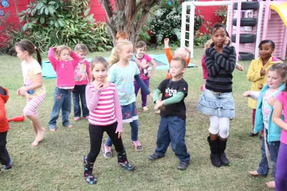 Kid’s Party Game titles: Musical Statues