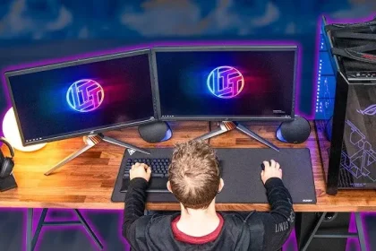 Linus Tech Tips – This Gaming Setup is INCREDIBLE!