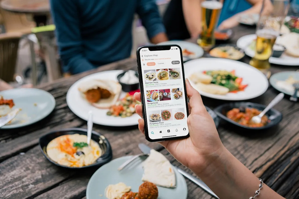Using Chatbots For Customer Service – YakBotsReviewed by Lauren Pierce - AI Workflow Reviewer Using Chatbots For Customer Service – YakBotsReviewed by Lauren Pierce - AI Workflow Reviewer