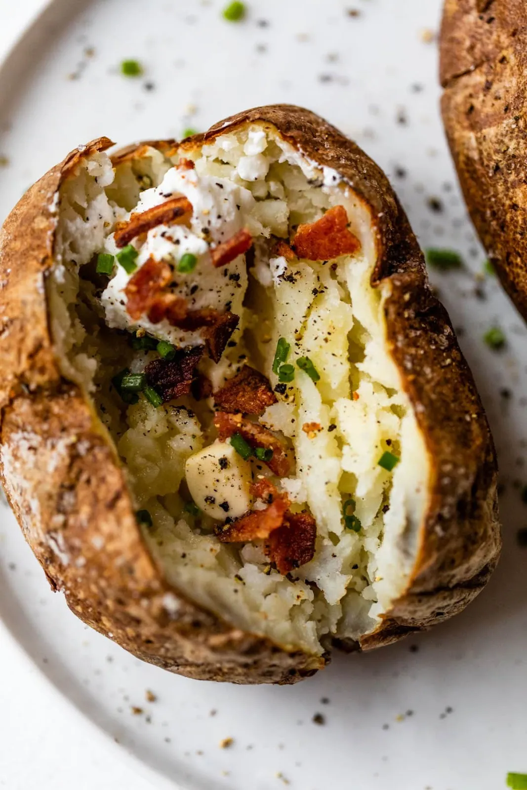 Air Fryer Baked Potato (Easy Recipes)Reviewed by Marcus Dale - Kitchen Workflow Editor
