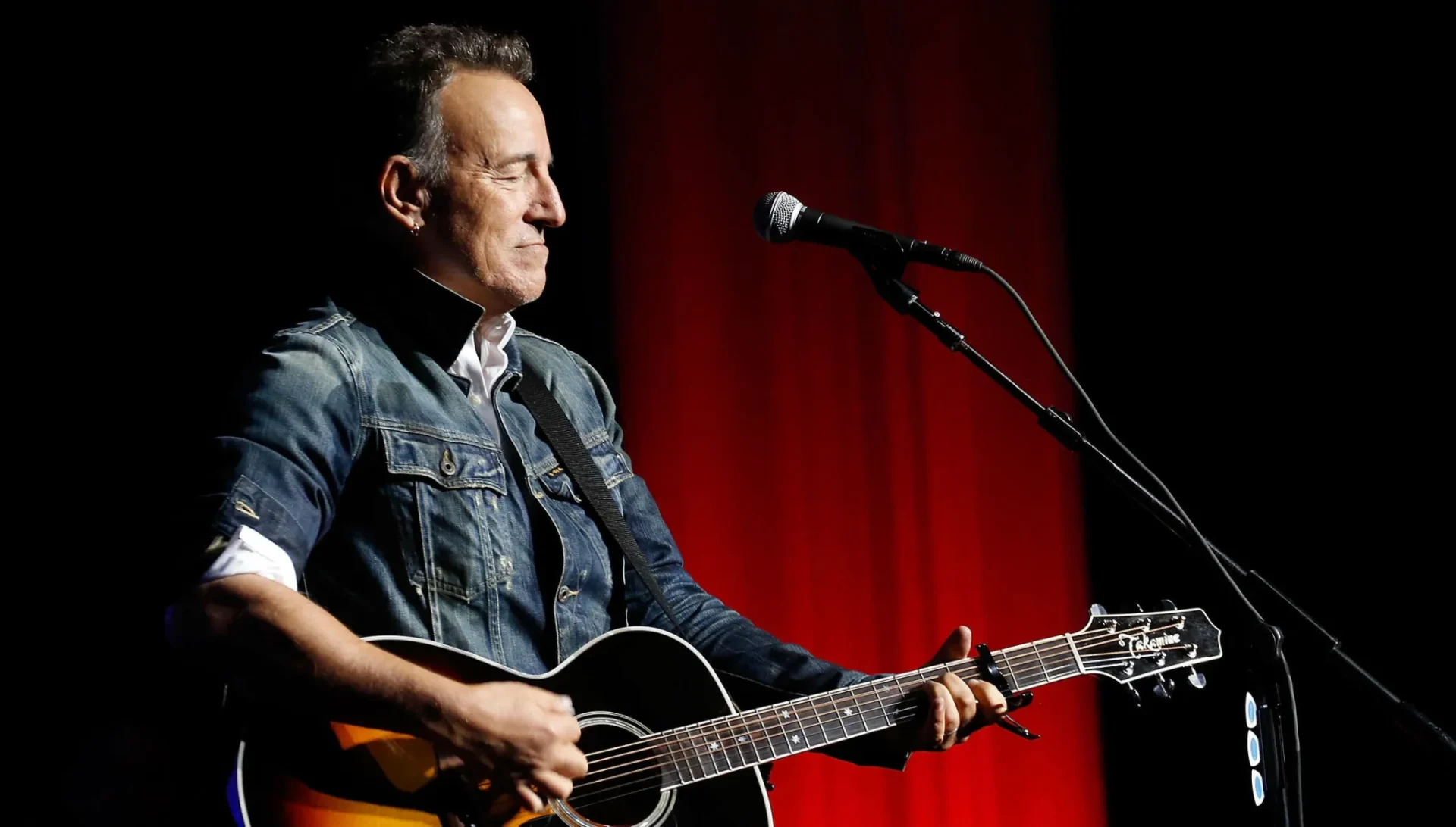 Bruce Springsteen Addresses Depression, Mental BreakdownsReviewed by Kevin Turner - Health Clarity Reviewer Bruce Springsteen Addresses Depression, Mental BreakdownsReviewed by Kevin Turner - Health Clarity Reviewer