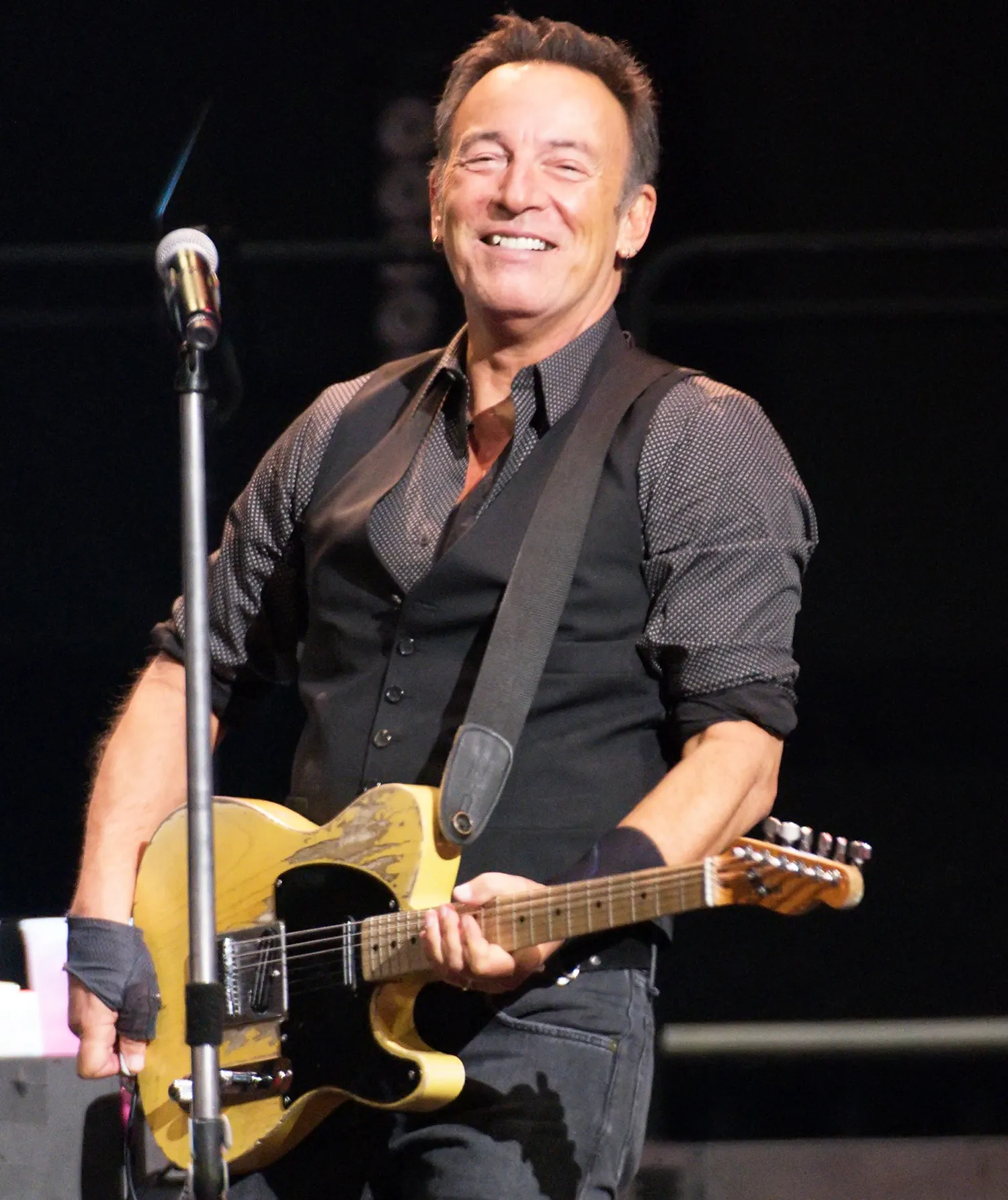 Bruce Springsteen Opens Up About Battle With DepressionReviewed by Jason Miller - Wellness Editor Bruce Springsteen Opens Up About Battle With DepressionReviewed by Jason Miller - Wellness Editor