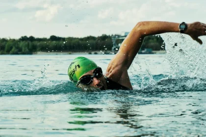 Best Waterproof Fitness Trackers For Swimming