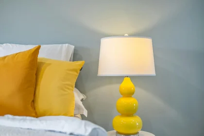 How to Use Fur Pillows in the Summer